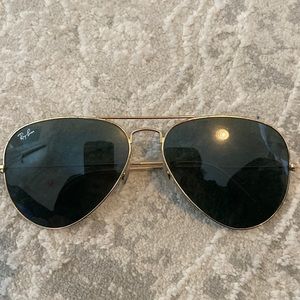 RAY BAN AVIATORS